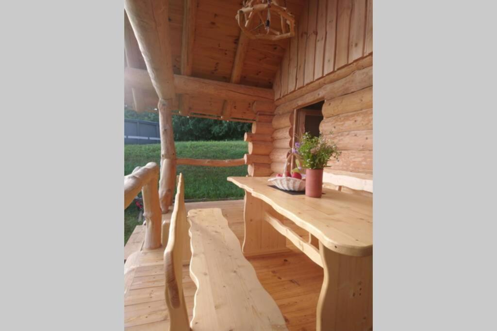 Hut At The Forest Male Brusnice 外观 照片